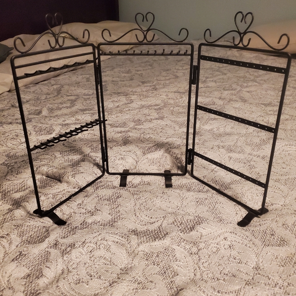 Jewelry holder
